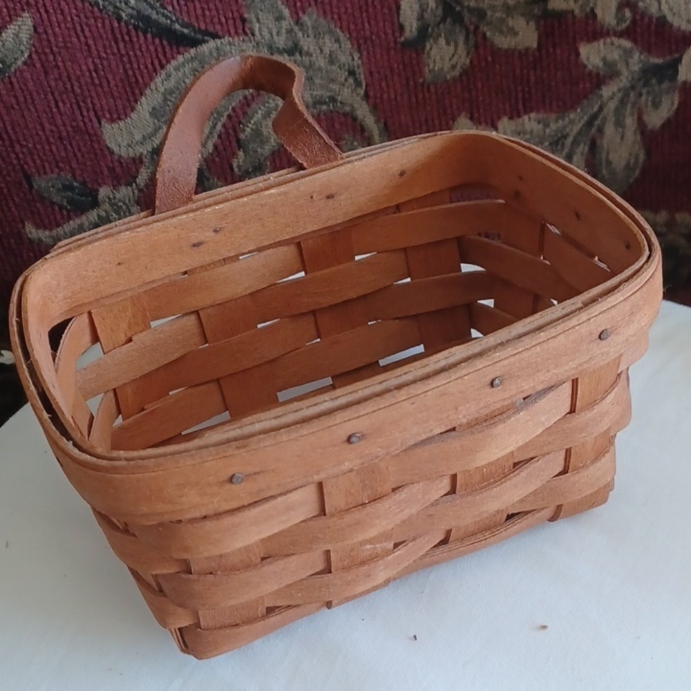 Vintage Longaberger Basket, wall hanger, 1990, 7x5x4